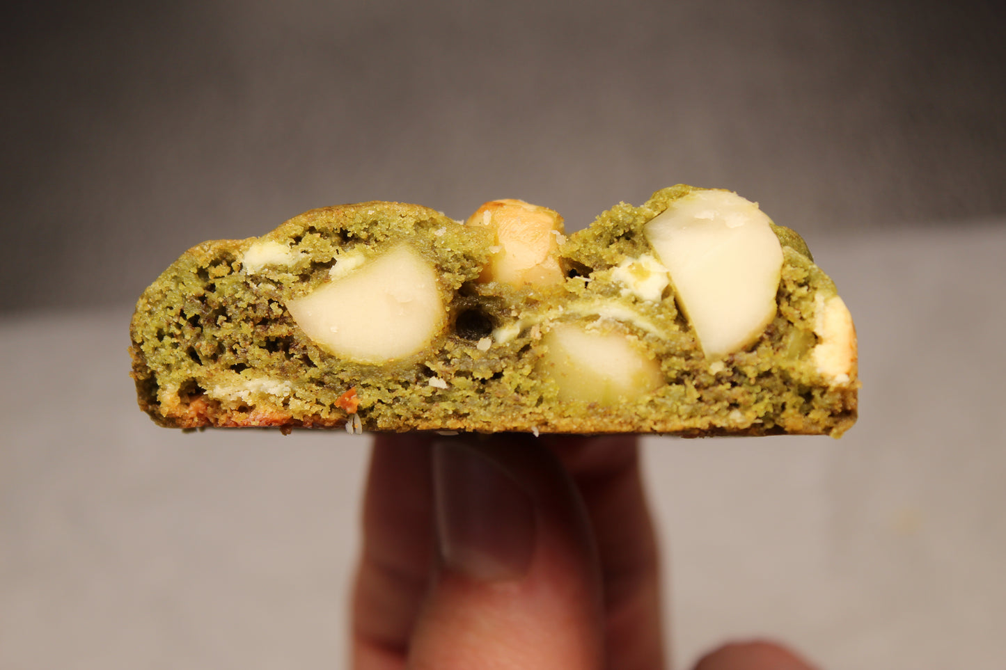 Matchakoekjes met Witte Chocola en Macadamianoten